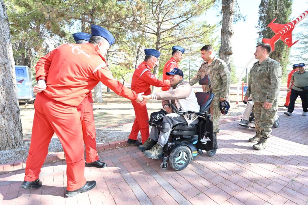 Konya, kahramanları yıldızların gölgesinde ağırladı 3
